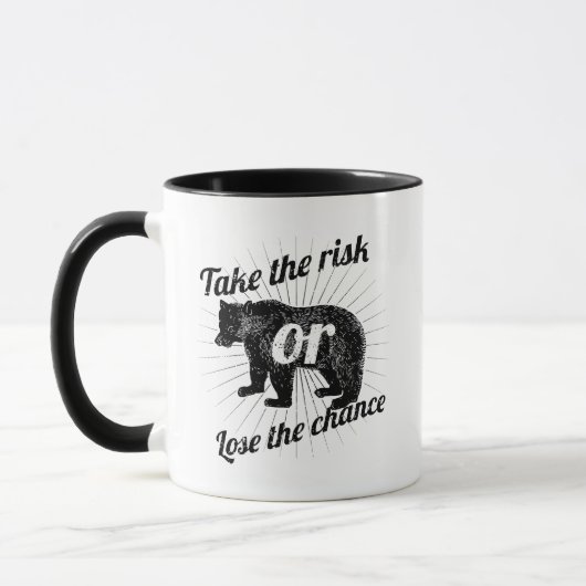 危険を冒すか、チャンスを失う – 冒険を待つ マグカップ (左)