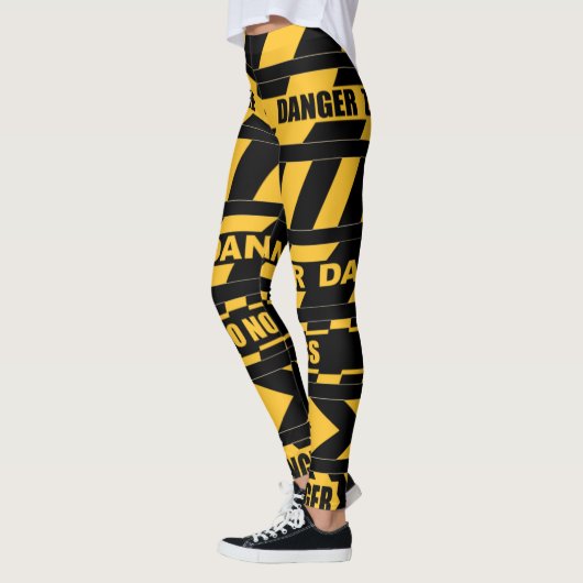 危険地帯の注意テープデザインのレギング レギンス (左)
