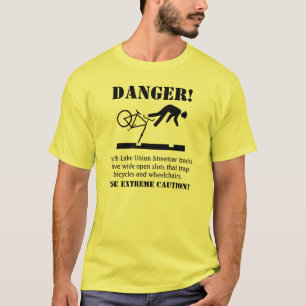 危険! 危険なトラック Tシャツ