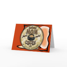 即刻のお母さんはちょうどコーヒー加えます(および少し砂糖を)