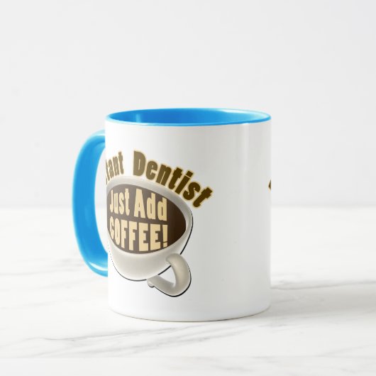 即刻の歯科医はちょうどコーヒーを加えます マグカップ (正面左)