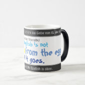 卵から黄色 – 間抜け transl。ドイツ語! モーフィングマグカップ (正面右)