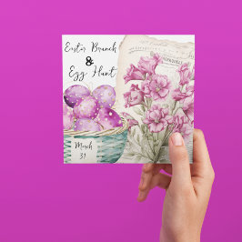 卵と一時の花を持つイースターバスケット 招待状