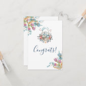 卵と花が入ったかごの中のかわいいかわいらしバニー カード (正面/裏面インサイチュ)