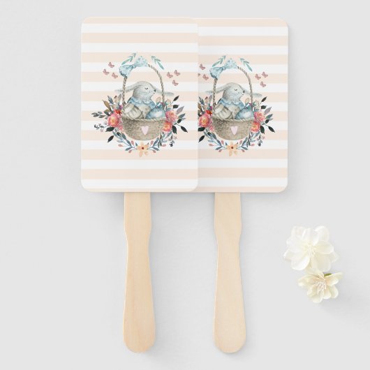 卵と花が入ったかごの中のかわいいかわいらしバニー ハンドファン (正面&裏面)