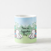 卵のようなデイバンニーを持っている コーヒーマグカップ (中央)