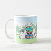 卵のようなデイバンニーを持っている コーヒーマグカップ (左)