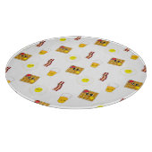 卵のフライ、ベーコン、ワッフル、オレンジジュース カッティングボード (角)