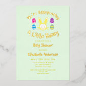 卵の小さなバニー復活祭の赤ちゃんシャワー 箔招待状 (正面)