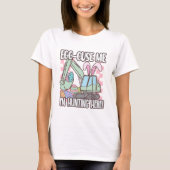 卵を使ってイースターおもしろいを Tシャツ (正面)