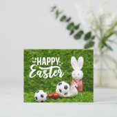 卵を持つサッカー選手のためのサッカーのイースター シーズンポストカード (スタンド正面)