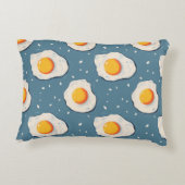 卵を青で揚げる アクセントクッション (裏面)