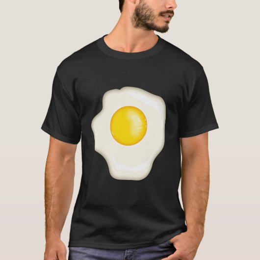 卵焼きクールサニーサイドアップ卵愛好家ギフト Tシャツ (正面)