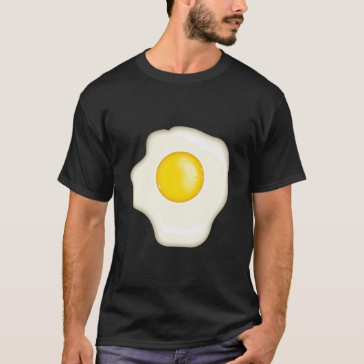 卵焼きクールサニーサイドアップ卵愛好家ギフト Tシャツ (正面)