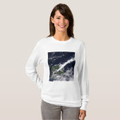 厚く蒸気を多く含むプルームの衛星観測 Tシャツ (正面フル)