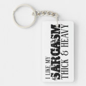 厚みと重い皮肉 キーホルダー (正面)