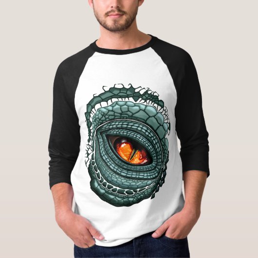 原始的な爬虫類の捕食者の目 Tシャツ (正面)