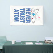 原子を信頼しない 横断幕 (トレードショー)