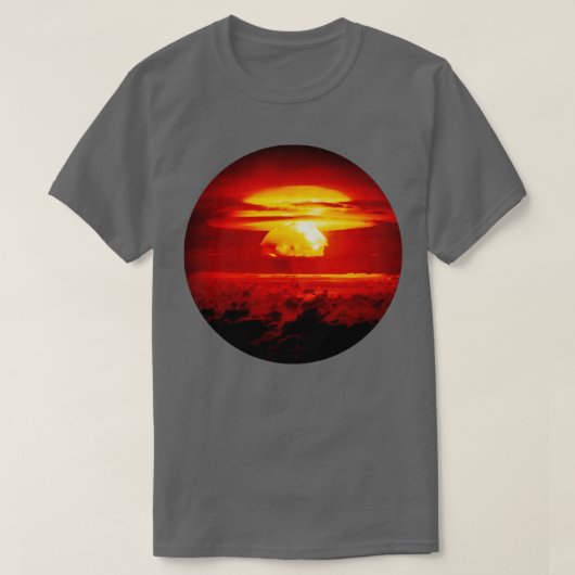 原爆試験ビキニ環礁マーシャル諸島195 Tシャツ (デザイン正面)