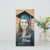 原稿の上敷の卒業の写真カードありがとう サンキューカード (スタンド正面)