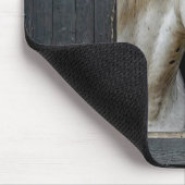 厩舎の窓に白い馬 マウスパッド (コーナー)