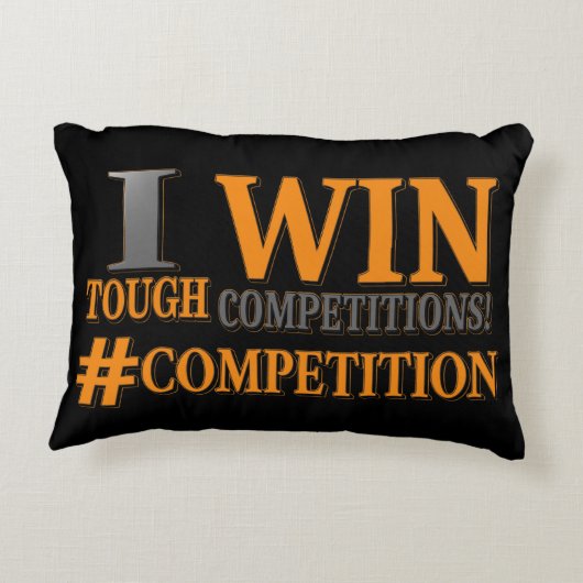 「厳しい大会」かわいいデザイン。買今 アクセントクッション (裏面)