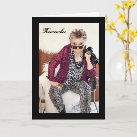 去年に比べて新年 カード (黄色い花)