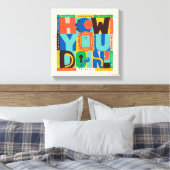 友だち™ |お客様の取り組み – グラフ鮮やかィック キャンバスプリント (インサイチュ (寝室))