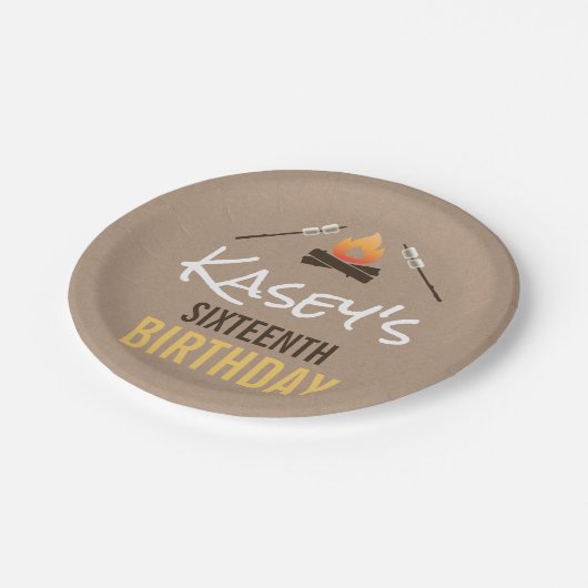 友人とのS'moreおもしろいBonfireバースデーパーティー ペーパープレート (アングル)