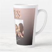 友人の黒茶色の写真のバラ金ゴールド カフェラテマグ (右)