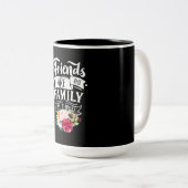 友人は私たちが選んだ家族だ ツートーンマグカップ (正面右)