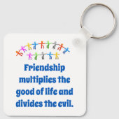 友情が善を増やす – 友情引用文 キーホルダー (裏面)