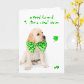 友情のSt patricks dayの子犬 カード (黄色い花)