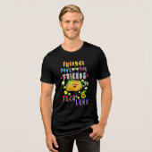 友達がタコを減らすのを許可しない トライブレンドＴシャツ (正面全面)