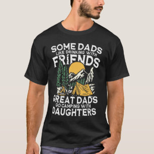 友達と飲むのが好きなパパもある Tシャツ