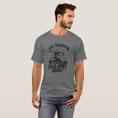 友達と魚が集まるアイスフィッシング Tシャツ (正面フル)