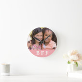 友達は永遠にBFF女の最高の子の写真ピンク ラウンド壁時計 (ホーム)