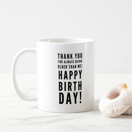友達や兄弟姉妹への皮肉たっぷりの誕生日メッセージ コーヒーマグカップ (ドーナツ)