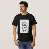 双剣と蛇の神秘的なアート Tシャツ (正面フル)