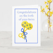 双子のお祝いの誕生 カード (黄色い花)