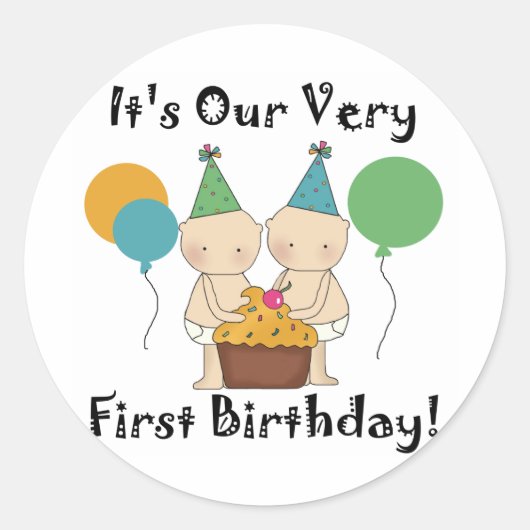 双子のベビー1st誕生日Tシャツとギフト ラウンドシール (正面)