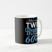 双子の兄弟の誕生年60位 コーヒーマグカップ (正面右)