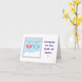 双子の出産おめでとうカード カード (黄色い花)