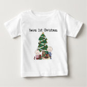 双子の初めてのクリスマスTシャツとギフト ベビーTシャツ (正面)