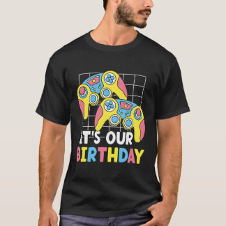 双子の双子祝だ Tシャツ