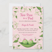 双子の女の子のベビーシャワーパーティー招待状「双子のかわいいえんどう豆」 招待状 (正面)