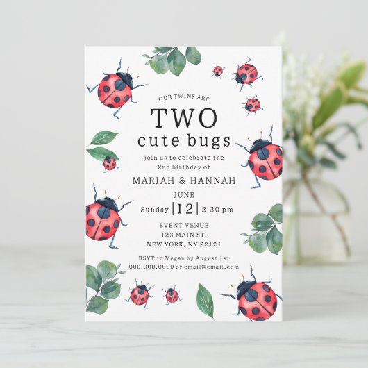 双子の女の子2かわいいバグLadybug 2nd誕生日 招待状 (スタンド正面)