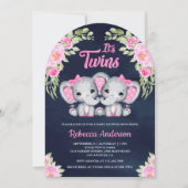 双子の女の子 ピンクの花柄の象 ネイビーブルーのベビーシャワー 招待状 (正面)