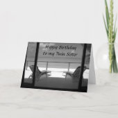 ***双子の妹**リラックスと楽しむ誕生日 カード (正面)