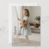 双子の子供のキュートな写真のパーティー招待状 招待状 (正面)